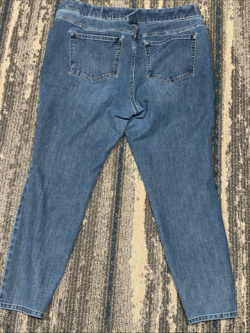 Size 18 Lane Bryant Ultimate Stretch High Rise  Indigo Pull-On Jeggings VeryNice